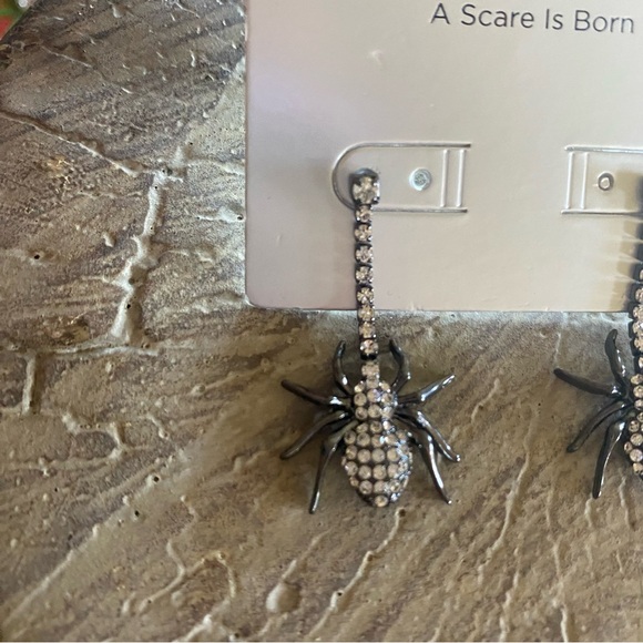 Sugarfix Baublebar Spider Crystal Drop Post Halloween Earrings NWT - Picture 6 of 8